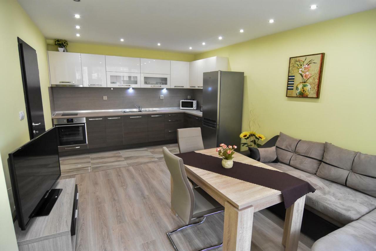 Apartment Deni Burgas Exterior photo